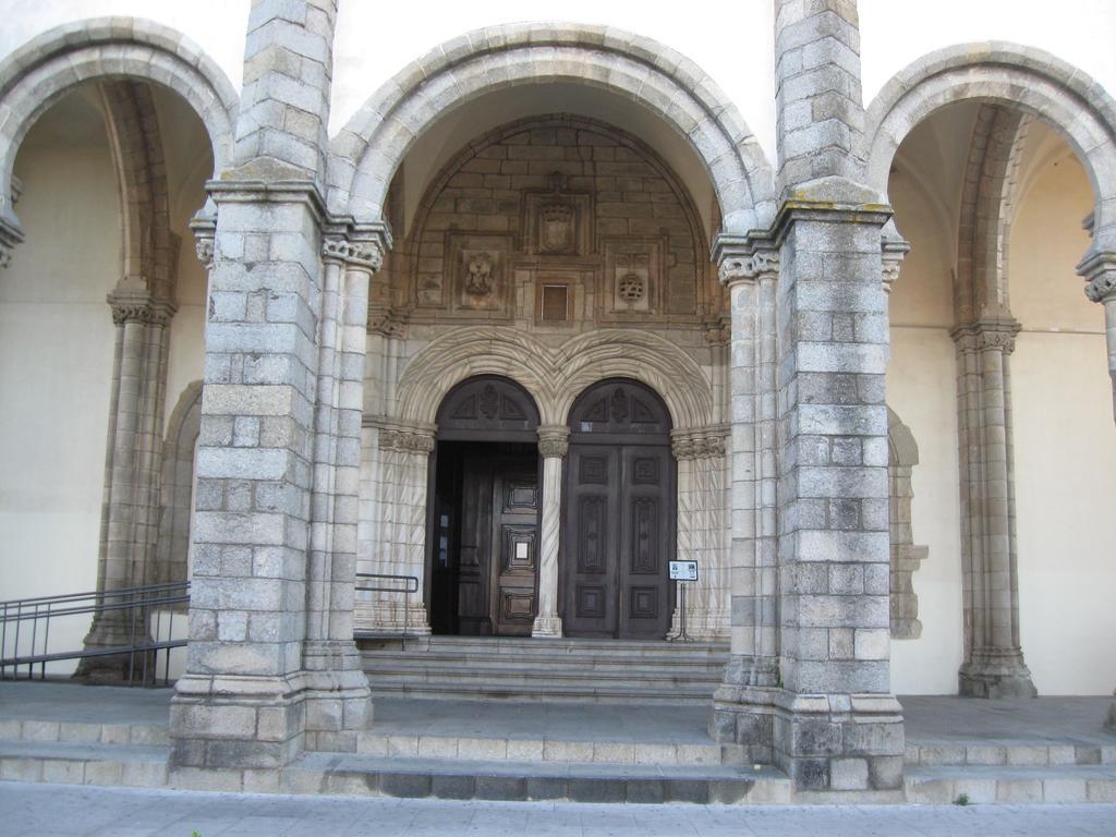 Ebora Home - Garage Free - Centro Historico Евора Екстер'єр фото